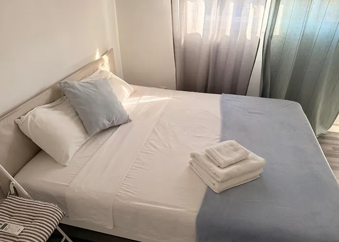 Zinas Modern Flat Nicosia アパート