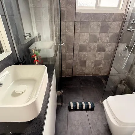 Apartament Zinas Modern Flat Nicosia *